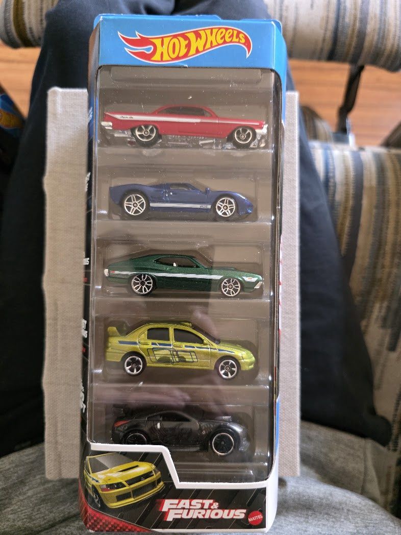 NIB 2020 HOT WHEELS FAST &amp; FURIOUS 5 PACK 1/64 GIFT SET IMPALA GT-40