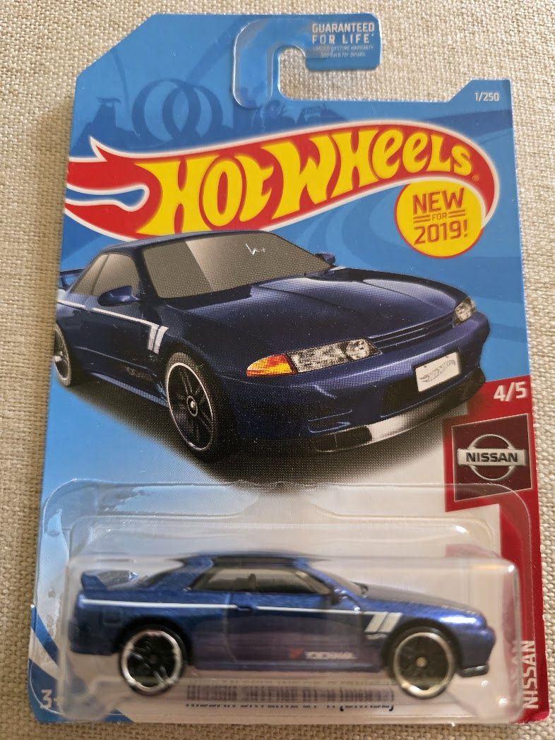 Hot Wheels 2019 Nissan Series #4/5 Nissan Skyline GT-R BNR32 R32 in Blue