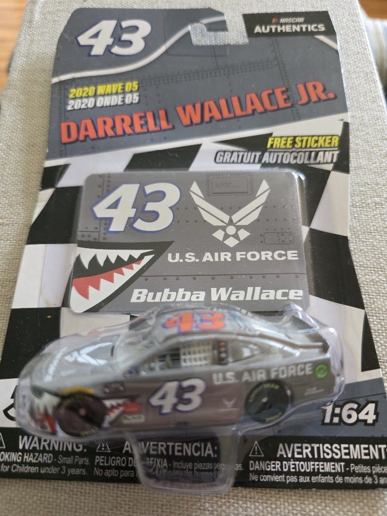 2020 Wave 05 Nascar Authentics Darrell Wallace Jr. #43 U.S. Air Force 1/64 Car