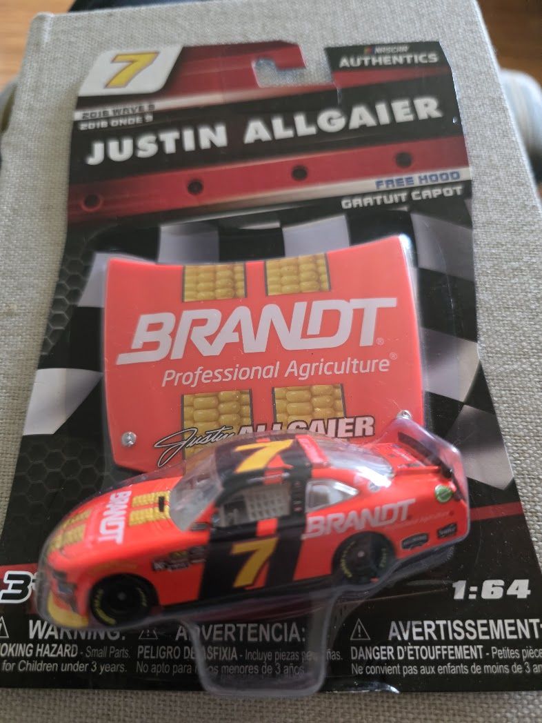 Nascar Authentics 2018 wave 9 Justin Allgaier #7