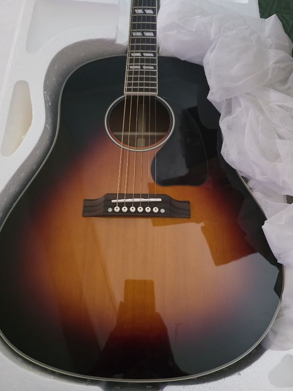 "Chibson" Guitar !!!!!!