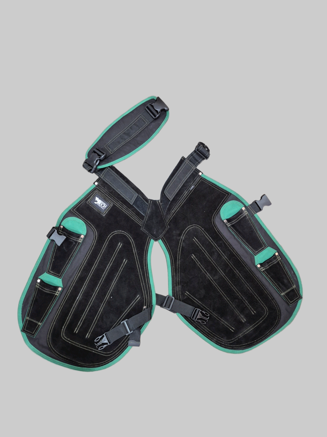 AMC APRON -  3M/SB, Color: BLK/GREEN, Size: SHORT (26&quot; )
