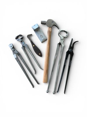 TOOLS - SHOEING
