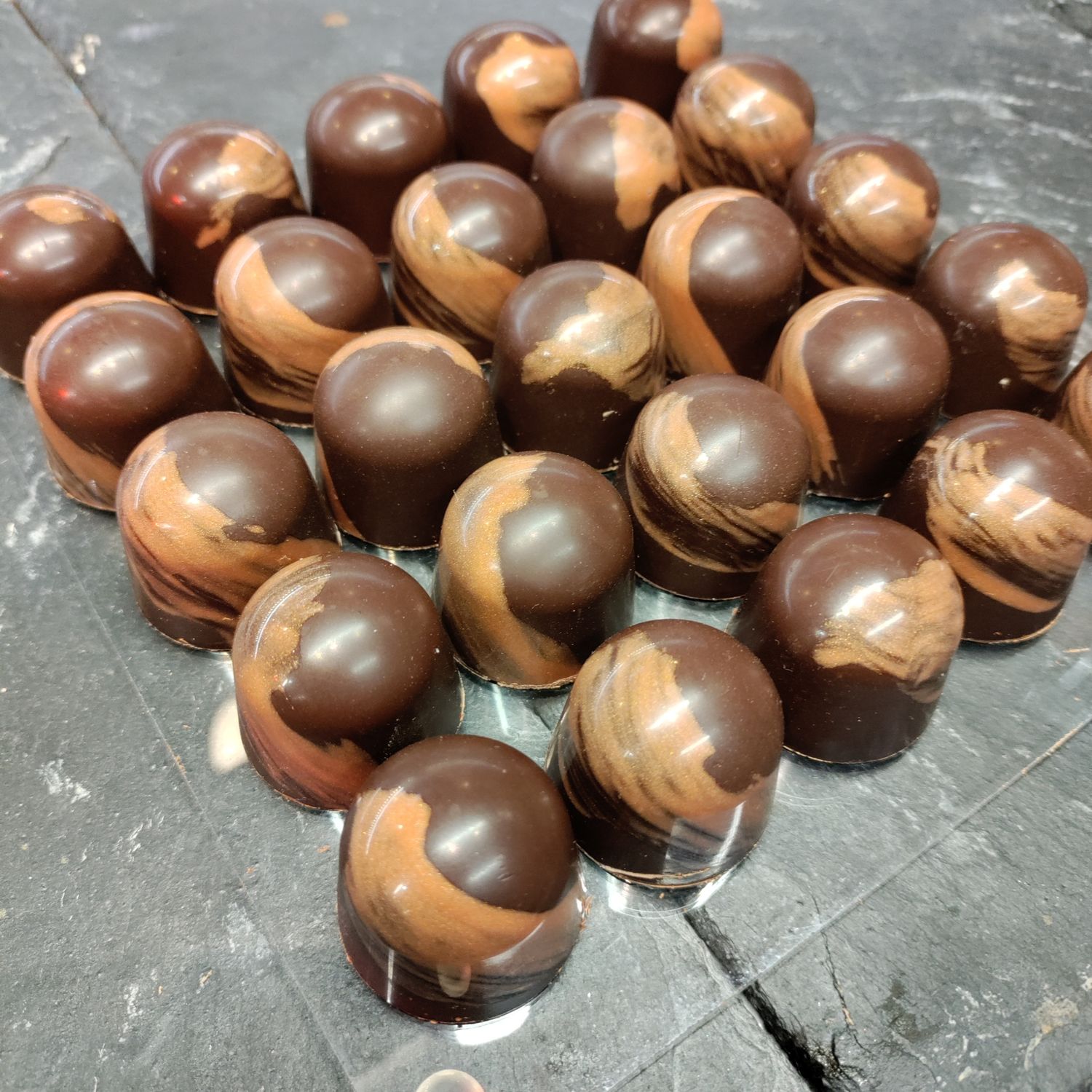 Tumma suklla salted caramel  (G)