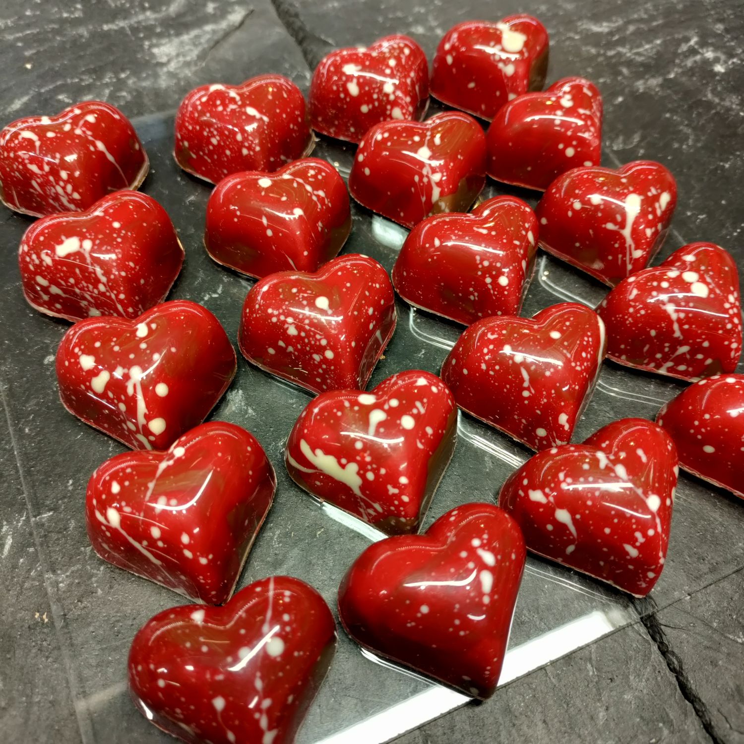 Sydän maitosuklaa ganache konvehti (G)