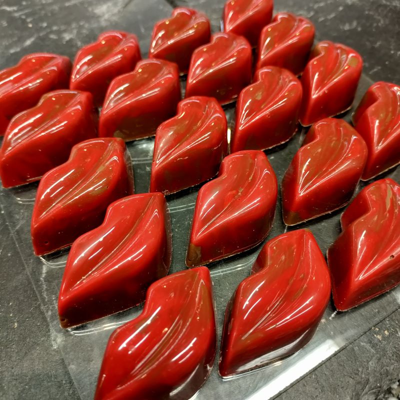 Hotlips maitosuklaa caramel konvehti (G)