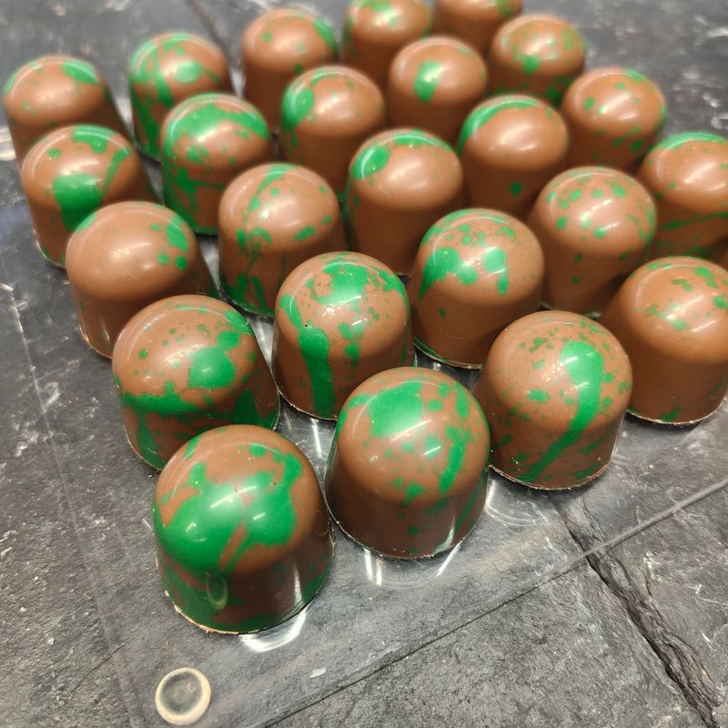 Maitosuklaa pistaasi konvehti (G)