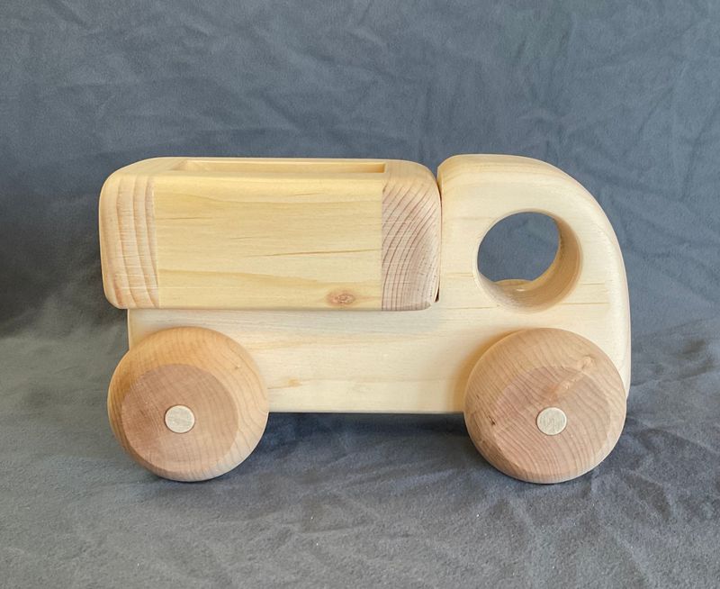 pickup truck wooden toy