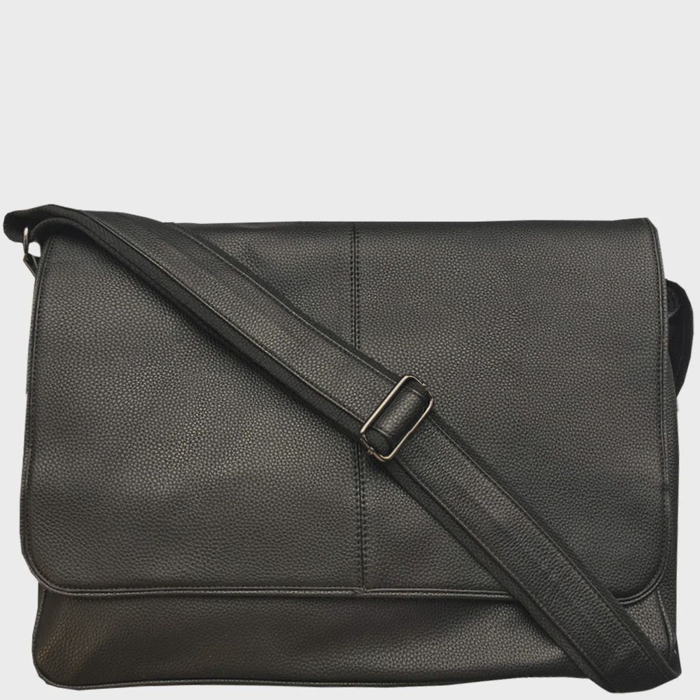 Messenger Bag Black Pebbled