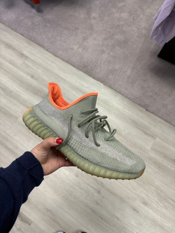 Yzy v2 tailights sz 13.5 used og box