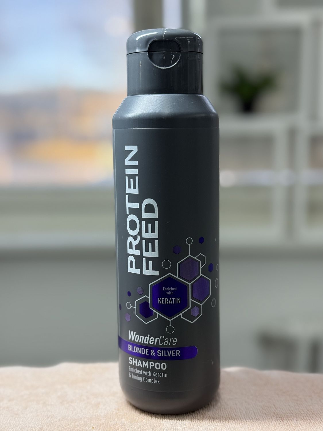 Protein feed with keratin shampoo, blonde/silver, 500ml