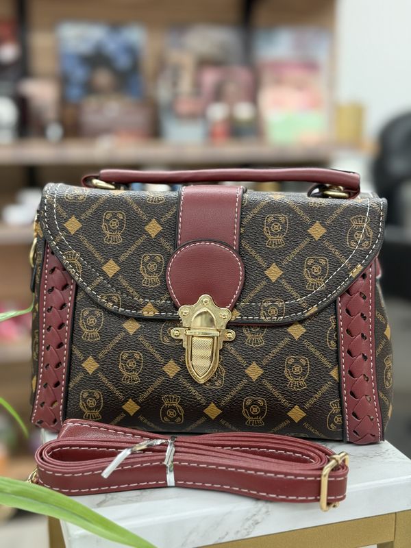 Damenhandtasche Model 2025, Umhängetasche, braun-bordeaux
