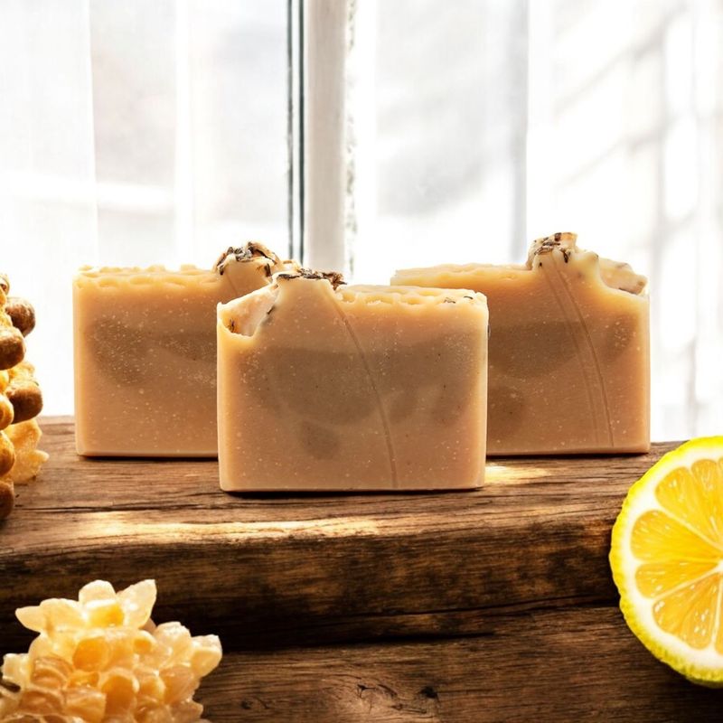 HONEY LEMON SOAP