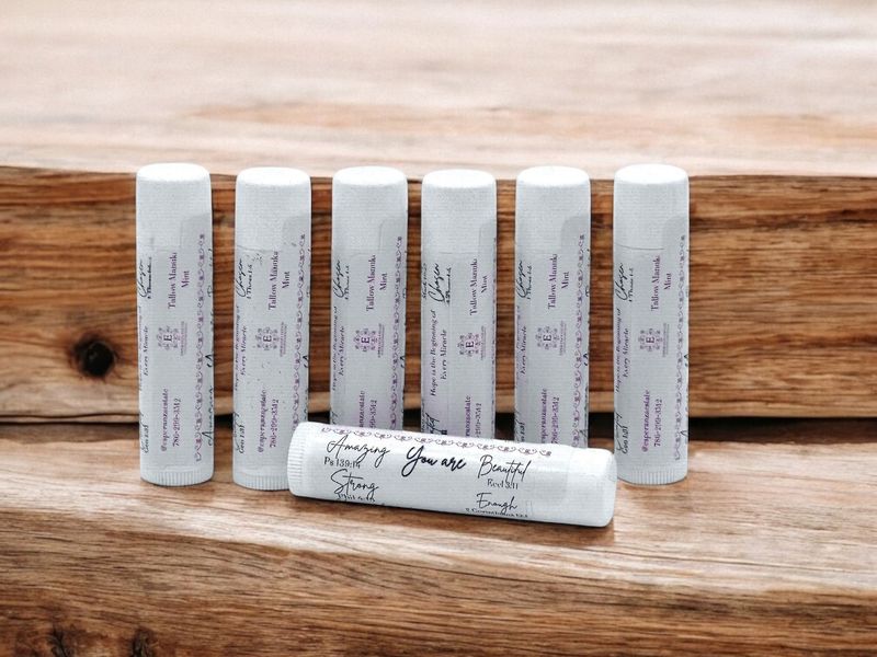 MANUKA HONEY TALLOW MINT LIP BALM MANUKA HONEY TALLOW MINT LIP BALM