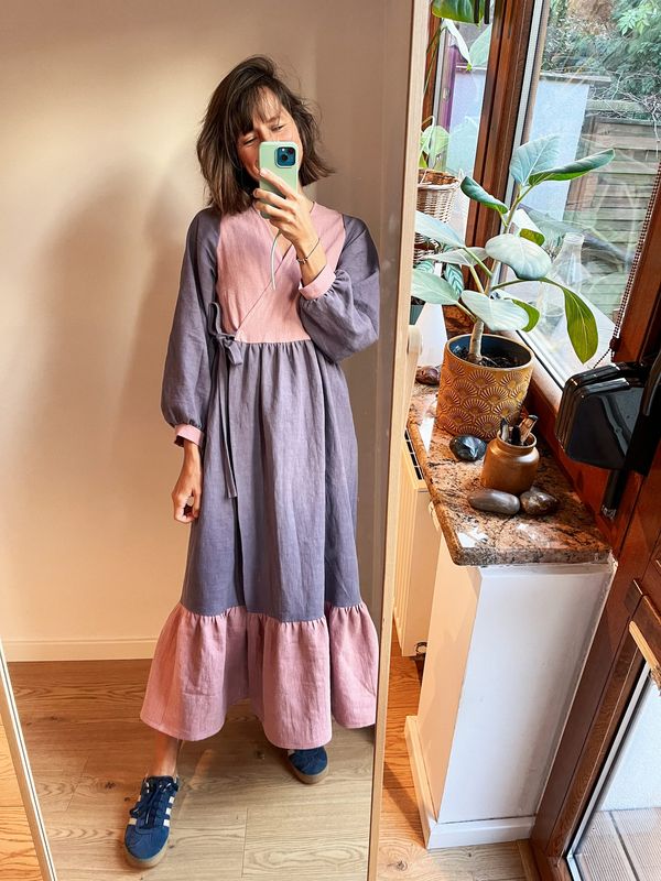 Kopertowa sukienka SUZANNE /PURPLE LINEN/