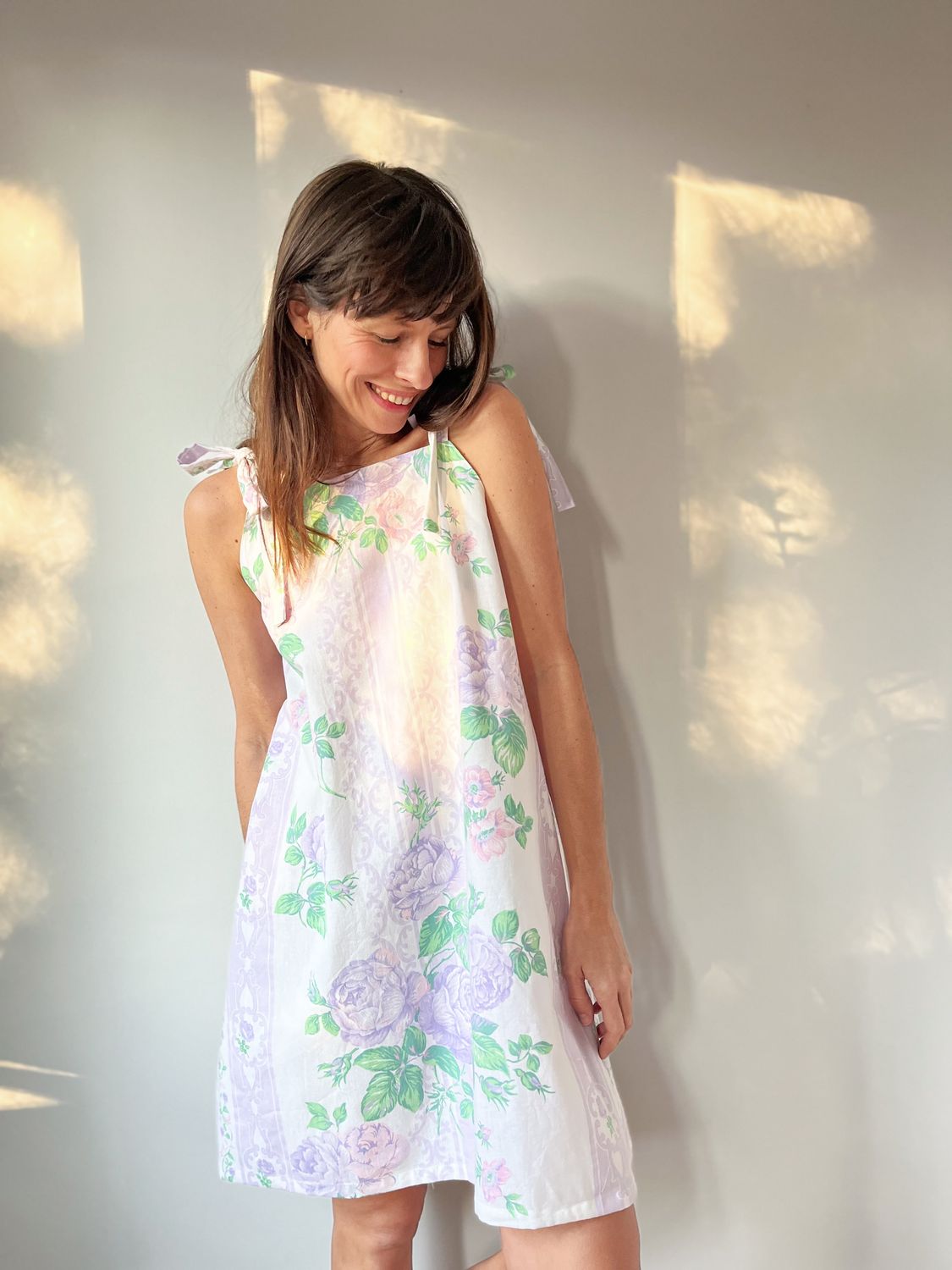 Koszula nocna z wiązanymi ramiączkami LULU