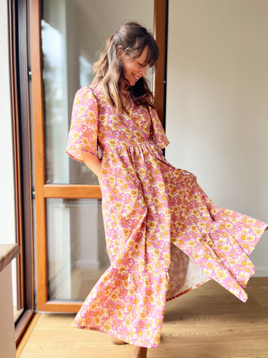 Sukienka kopertowa z falbaną MARGARITA /FORSYCJA/