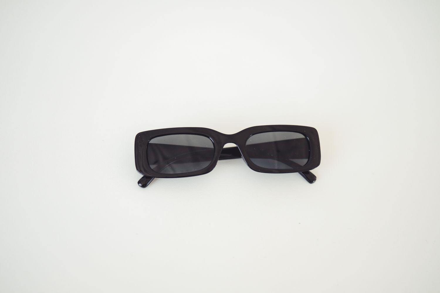 Nova Black Frame