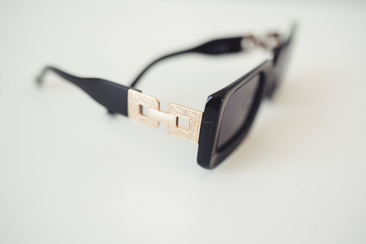 Luna Frame