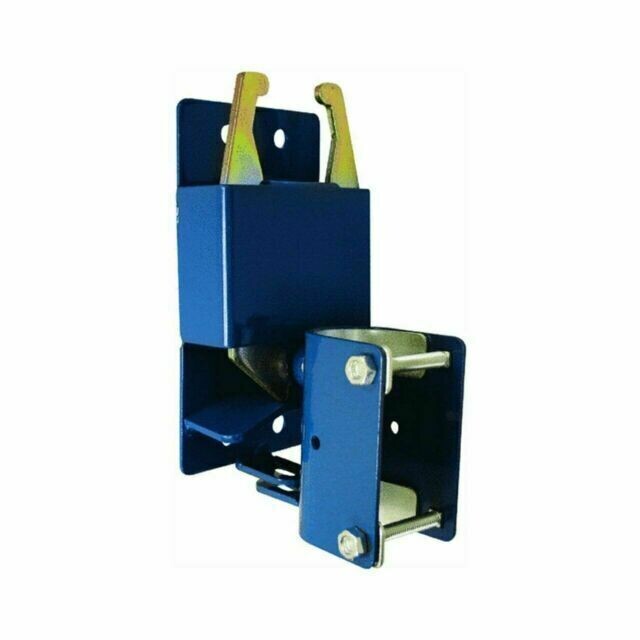 Speeco -2 Way Gate Latch Lockable Fits Round tube gates