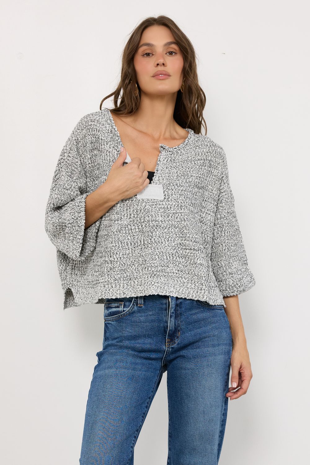Loose The Attitude White/Black Top