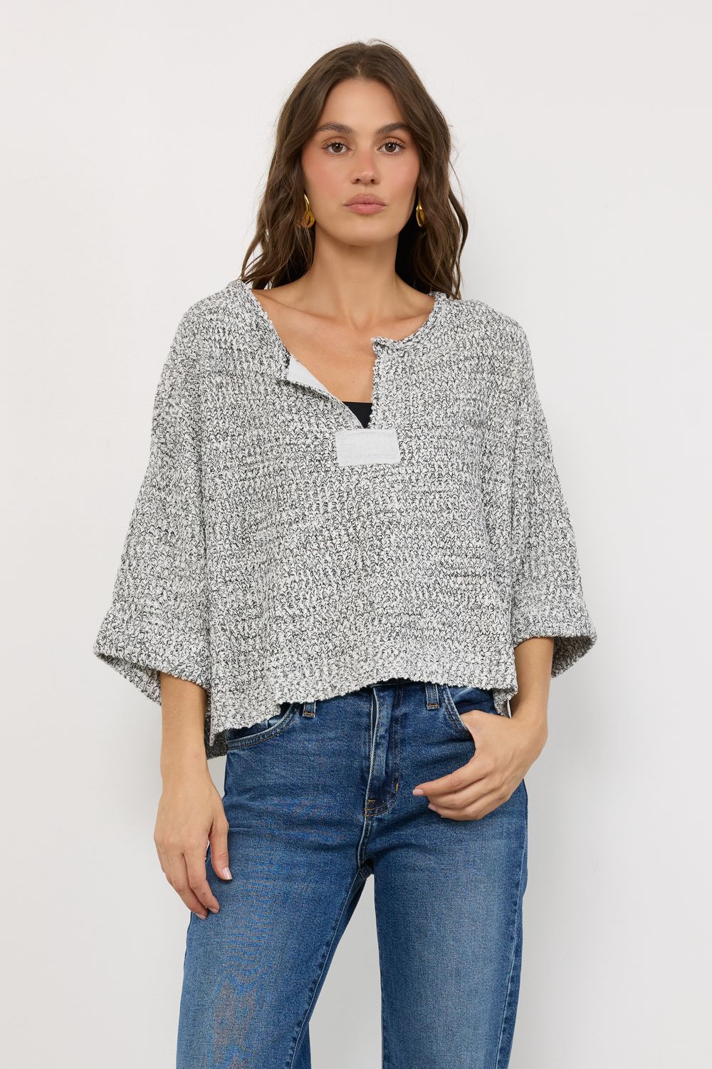 Loose The Attitude White/Black Top