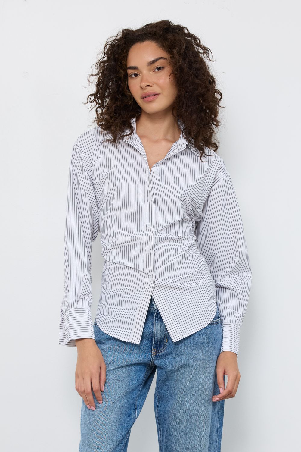 Charlie White/Black Top