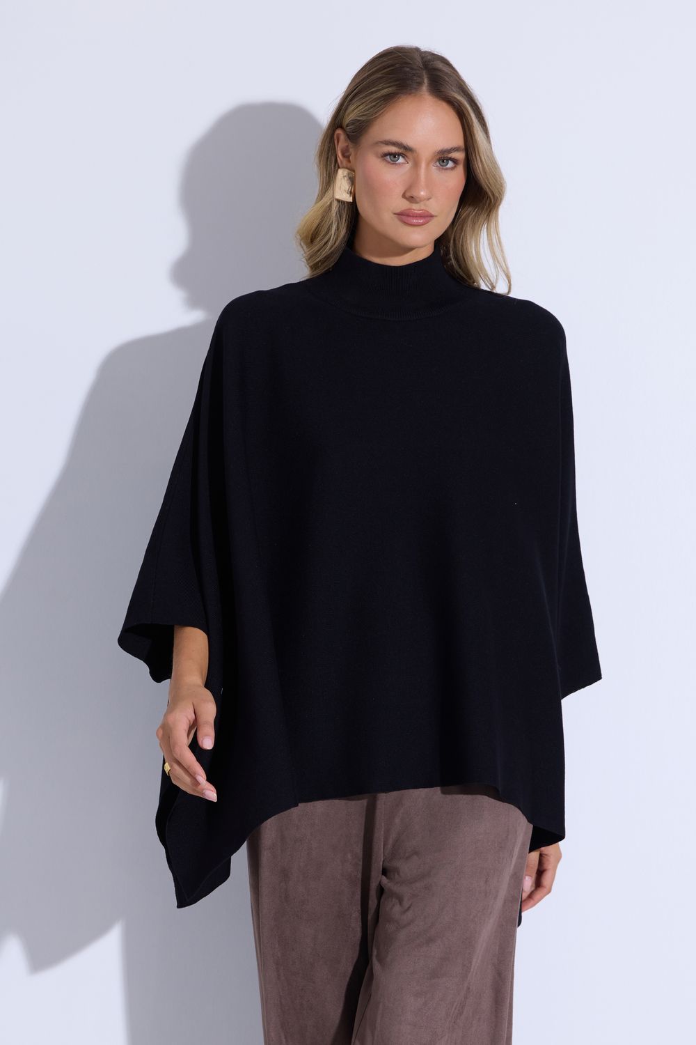 Lily van der Woodsen Black Poncho