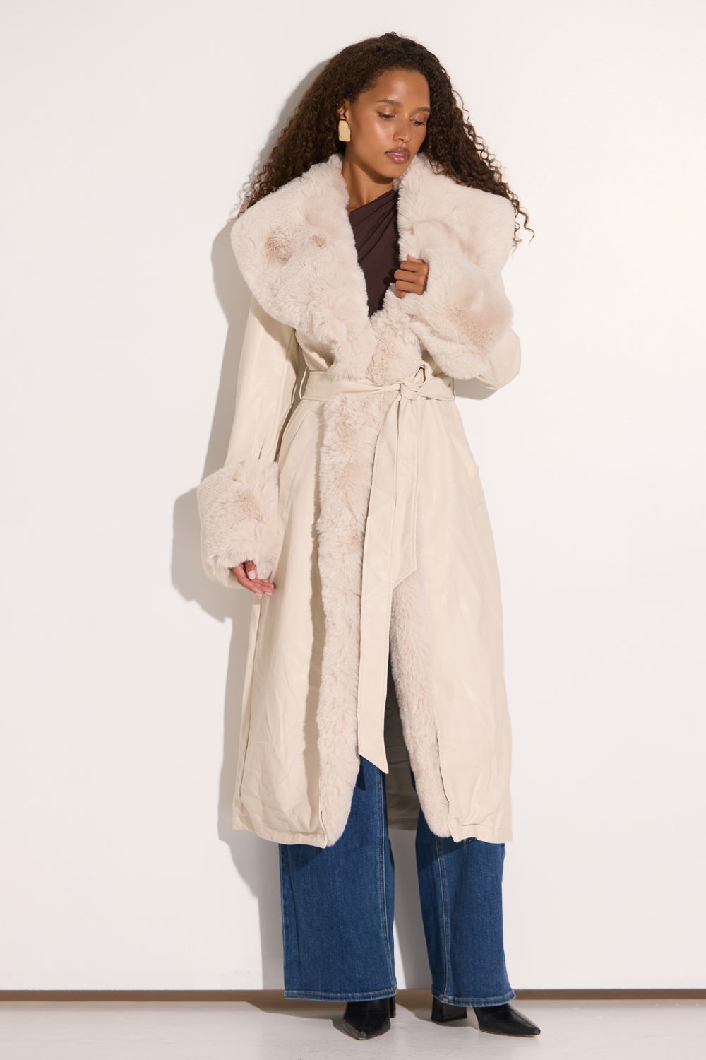 Elizabeth Taylor Cream Jacket