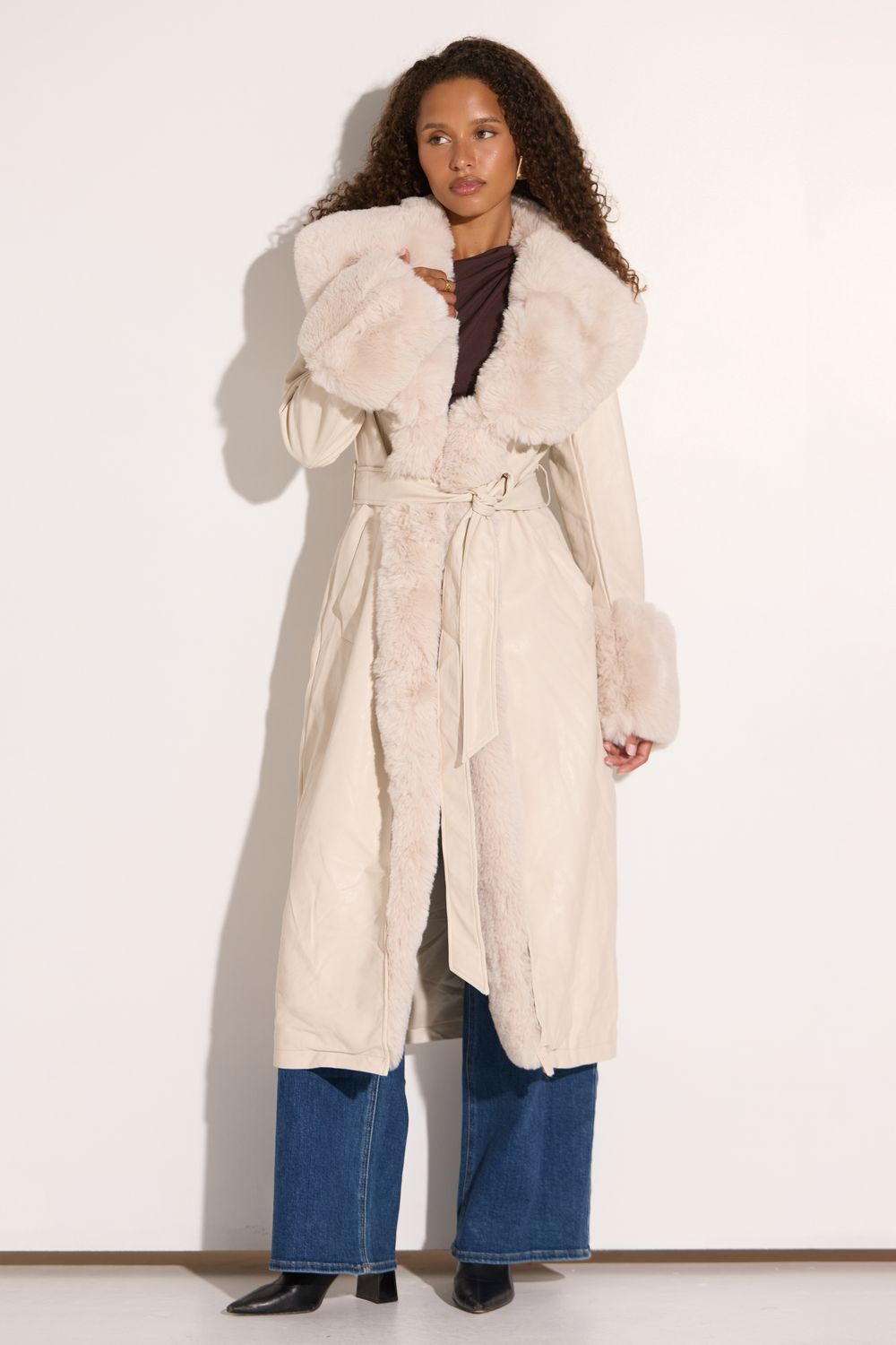 Elizabeth Taylor Cream Jacket
