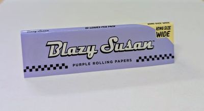 Blazy Susan King Size Wide Rolling Papers - PURPLE
