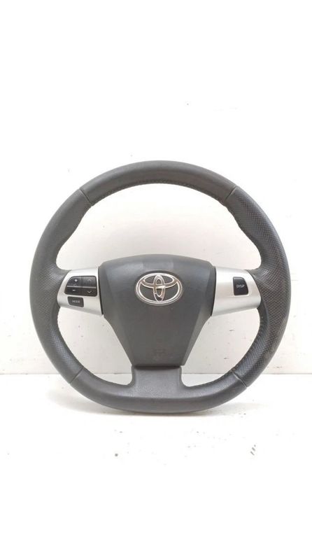Toyota Auris 2012 Steering wheel 84250-02050 A2l11b4s
