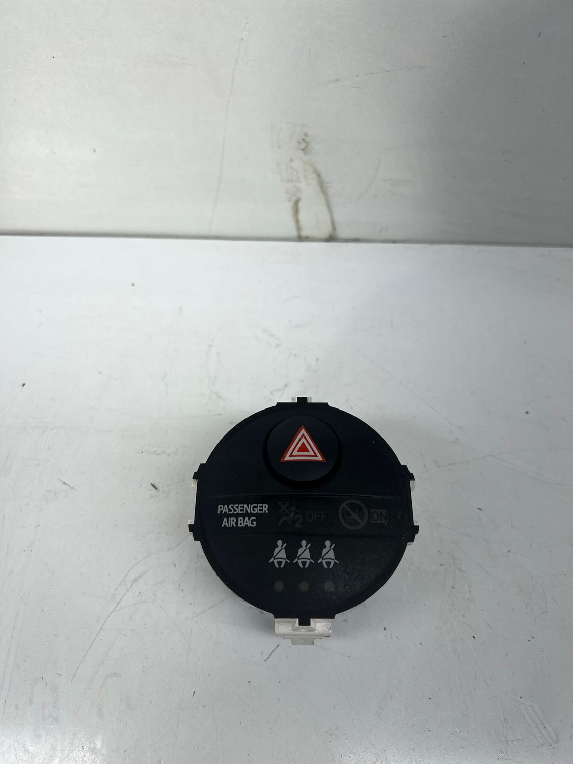 TOYOTA YARIS Hazard Switch 2015 839500D100 A2l11b5s