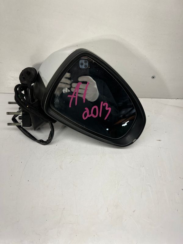 2013 AUDI A1 Mk1 5 Door Hatchback White O/S Drivers Right Door Wing Mirror A2l11b5s