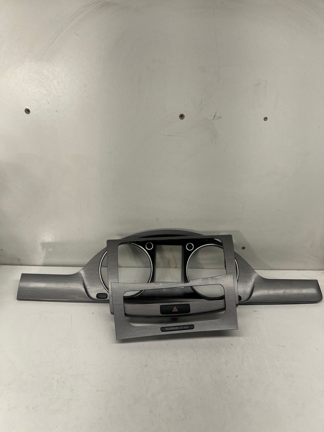 Volkswagen PASSAT B7 2011 dashboard trim A2l11b6s