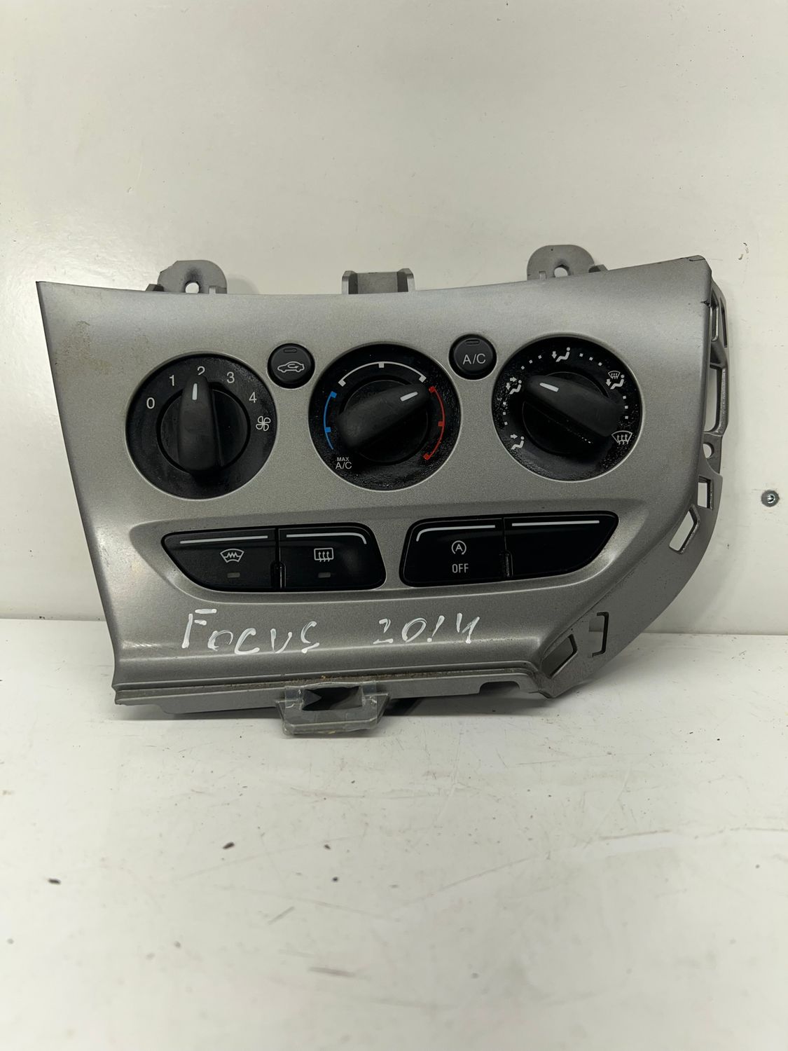 FORD Focus 2014 HEATER CONTROL PANEL BK2T19980 A2l11b6s