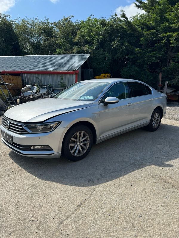 Breaking 2017 Volkswagen Passat 1.6L TDI Manual