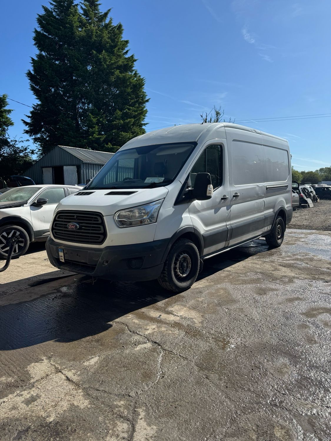 Breaking 2014 Ford Transit LW Base 2.2L Manual