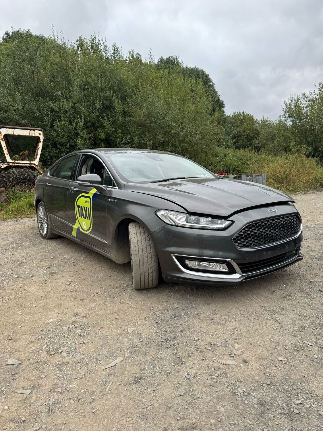 Breaking 2017 Ford Mondeo Vignale 2L Hybrid Automatic