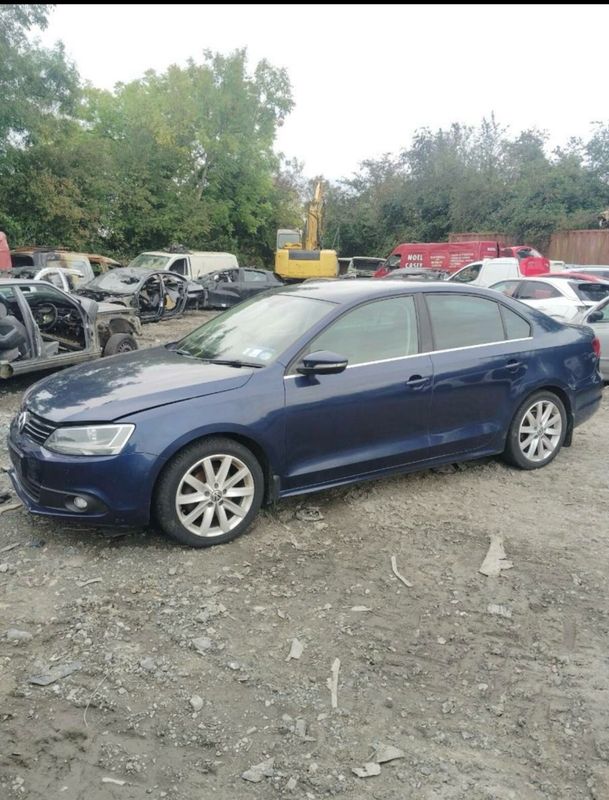 Breaking Volkswagen Jetta 2014 1.6 Diesel Manual CAY
