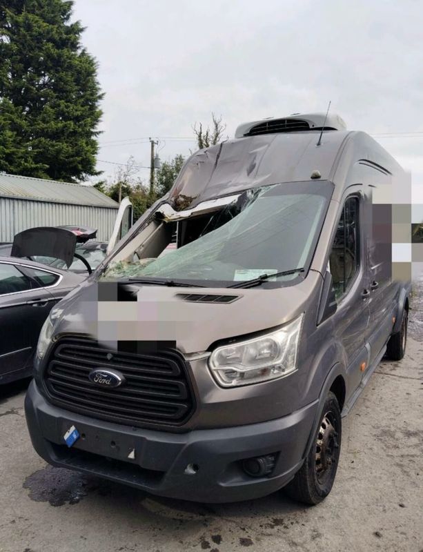 Breaking Ford Transit 2016 2.2L RWD