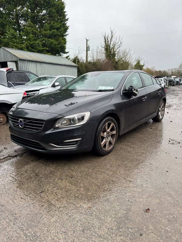 Breaking Volvo S60 2014 2L D4