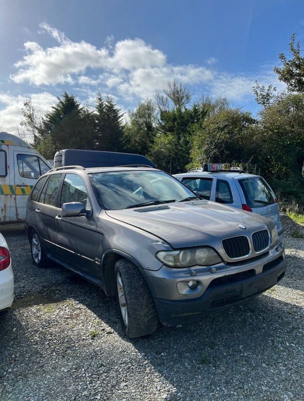 Breaking BMW X5 3.0d 2005 E53 472/7