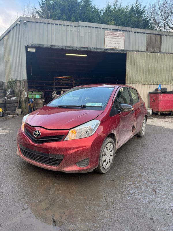 Breaking Toyota Yaris 2012 Il Petrol Manual