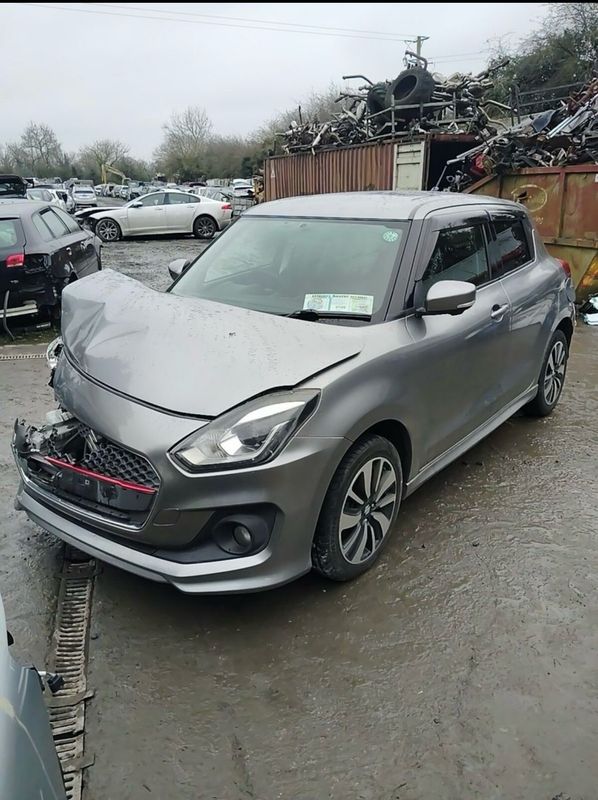 Breaking Suzuki Swift RS 2017 1.3 Petrol Manual