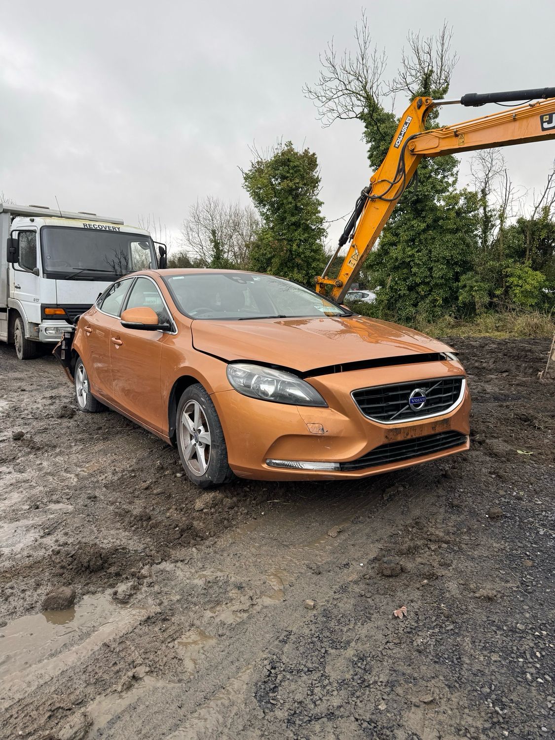 Breaking Volvo V40 2012 1.6 D2 Manual