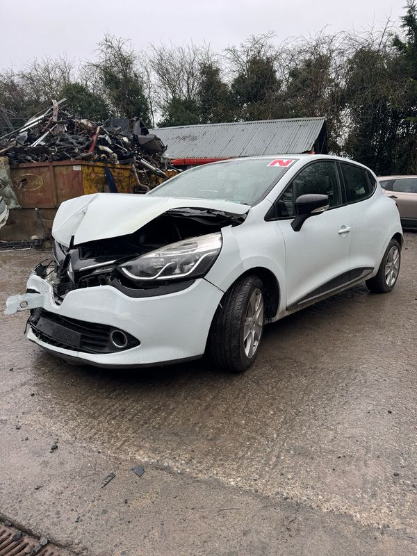 Breaking Renault Clio 2016 1.2 Petrol Manual