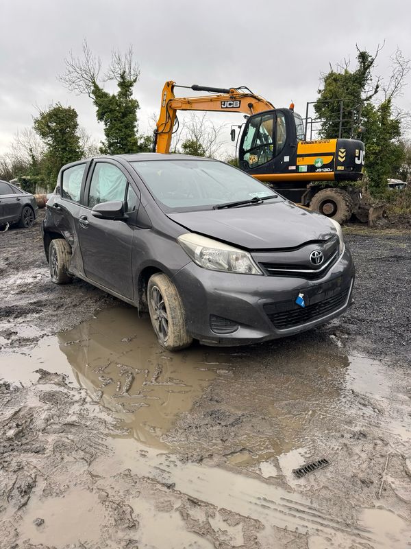 Breaking Toyota Yaris 2013 1L Manual