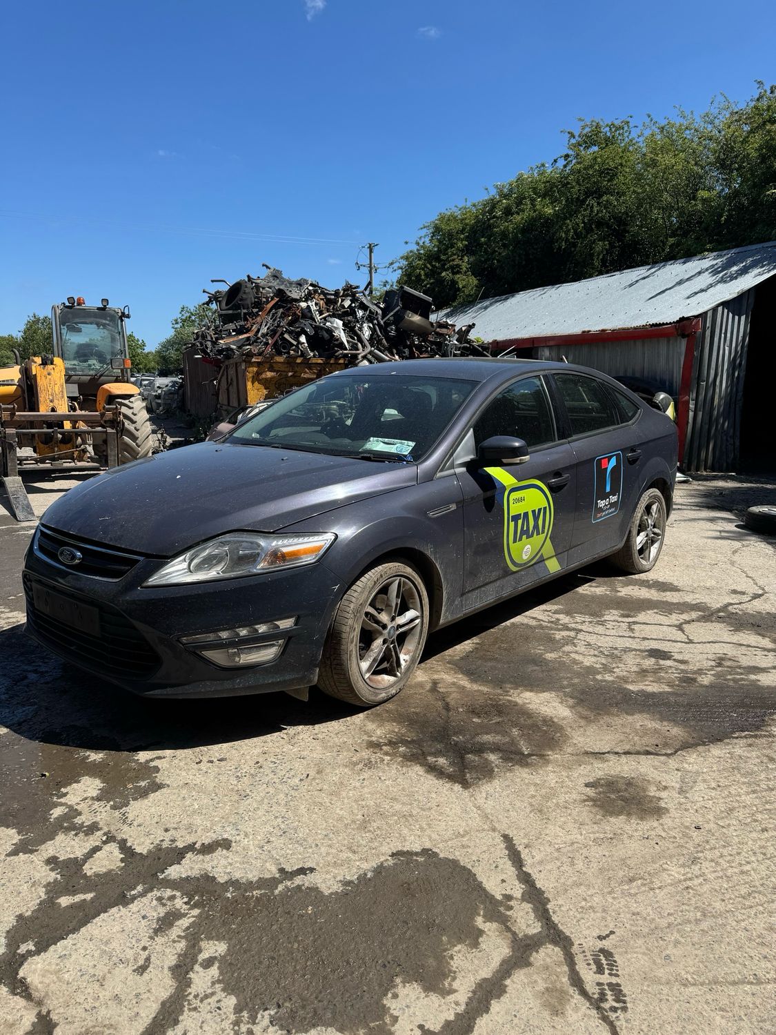 Breaking Ford Mondeo 2012 1.6 Diesel Manual