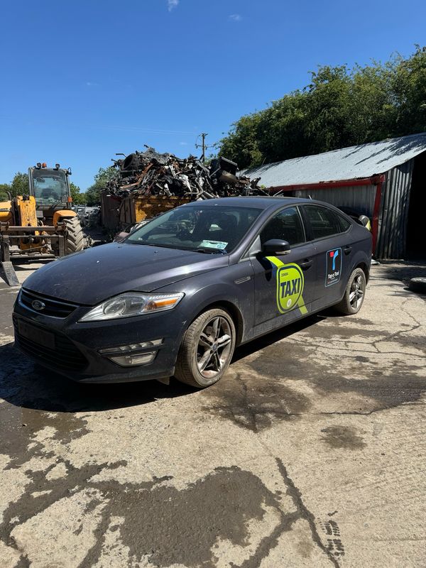 Breaking Ford Mondeo 2012 1.6 Diesel Manual